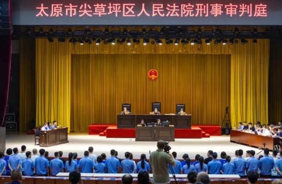 以可以辦理大額信用卡地推POS機被查，涉案金額120余萬元，35人認罪認罰